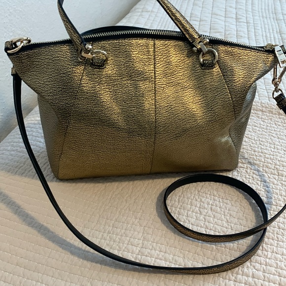 Coach 1941 Gold Prairie bag with shoulder strap. Only used a handful of times. - Picture 2 of 9